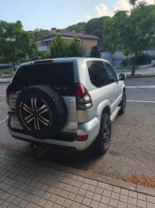 Toyota Land Cruiser 2004