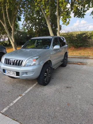 Toyota Land Cruiser 2004