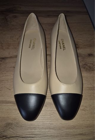 Manoletinas Chanel Beige y Negro Talla 40