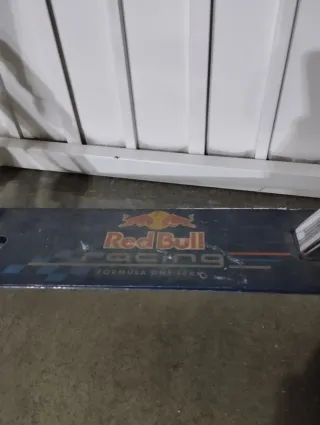 Patinete RedBull