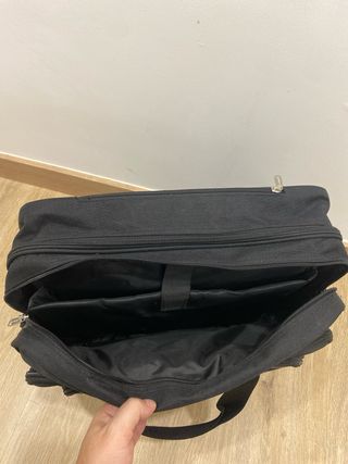 Maletín Trolley Negro con Ruedas