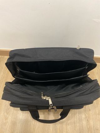 Maletín Trolley Negro con Ruedas
