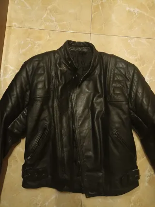Chaqueta de cuero para moto con protecciones