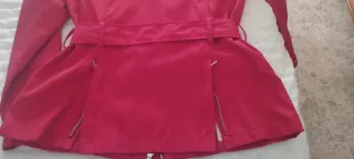 Chaqueta gabardina roja talla L
