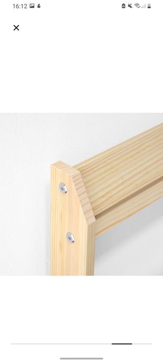Cama individual de madera