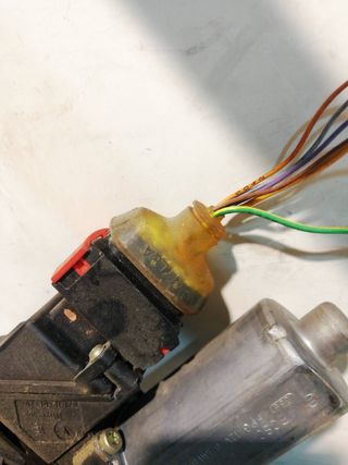 MOTOR ELEVALUNAS DELANTERO IZQUIERDO PEUGEOT 406 BERLINA (S1