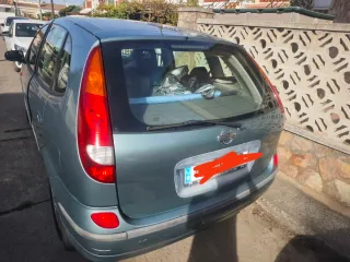Nissan Almera 2001