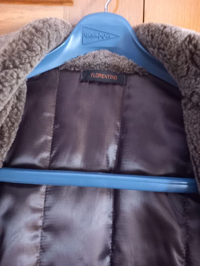 Abrigo de Piel Negro