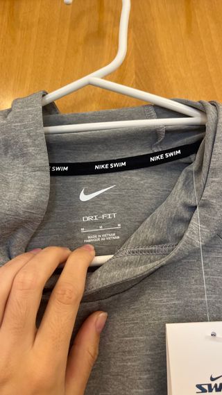 Sudadera Nike Dri-FIT Gris