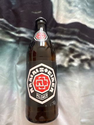 Botella vacía Rammstein Pilsner