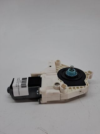 MOTOR ELEVALUNAS DELANTERO IZQUIERDO AUDI A5 SPORTBACK (F5A) (3)