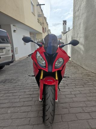 BMW S1000RR Roja 