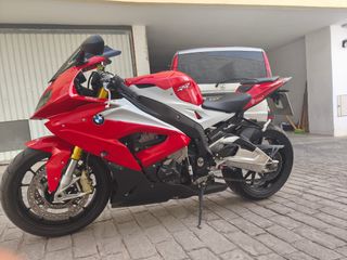 BMW S1000RR Roja 