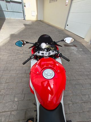 BMW S1000RR Roja 
