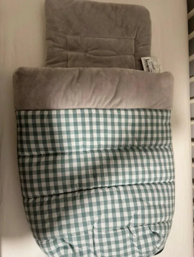 Saco capazo bebé gris y cuadros