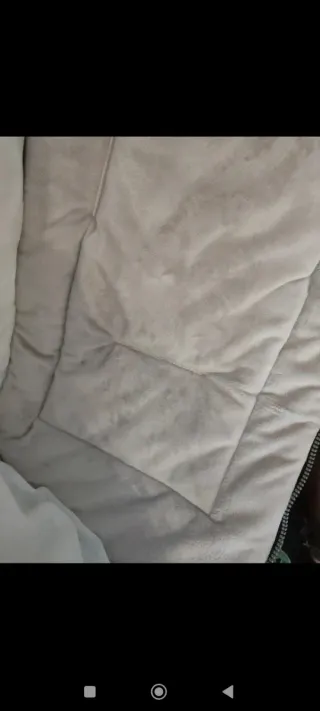 Saco capazo bebé gris, verde y blanco, de Vichy.