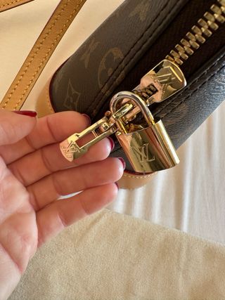 Bolso Louis Vuitton alma bb 
