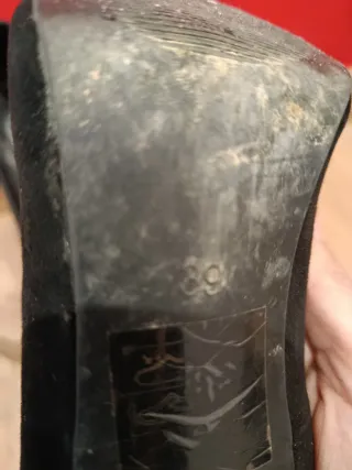 Zapatos de salón negros tacón fino