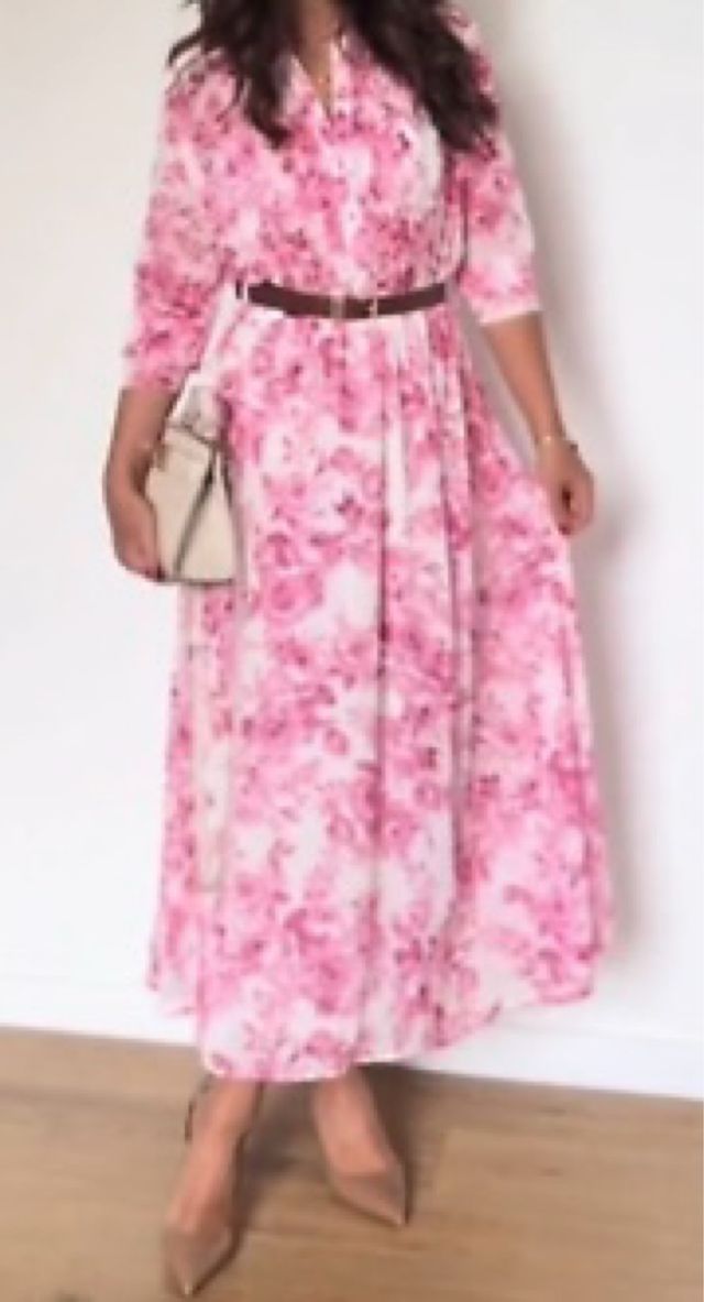 Vestido floral rosa y blanco con belt