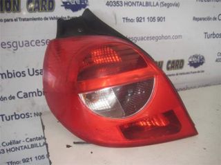 PILOTO TRASERO IZQUIERDO RENAULT CLIO III (2)