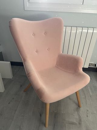 Butaca rosa Maisons du Monde terciopelo
