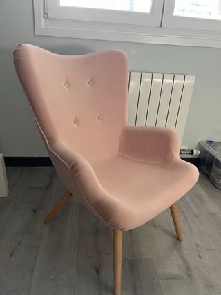 Butaca rosa Maisons du Monde terciopelo
