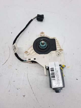 MOTOR ELEVALUNAS DELANTERO IZQUIERDO AUDI A6 BERLINA (4F2)