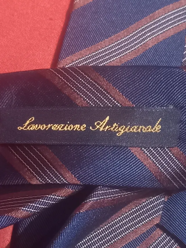 Cravatta Pura Seta Lavorazione Artigianale