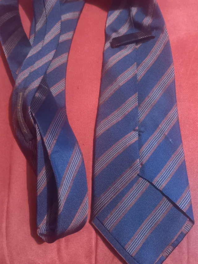 Cravatta Pura Seta Lavorazione Artigianale