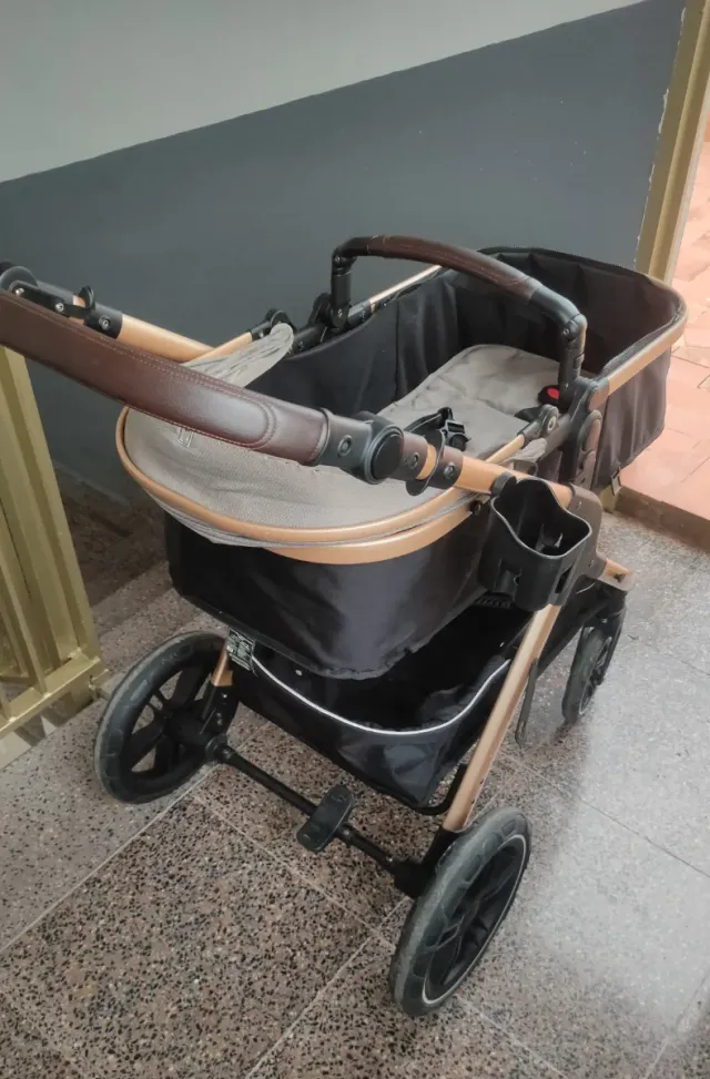 Carrinho de bebé Viola