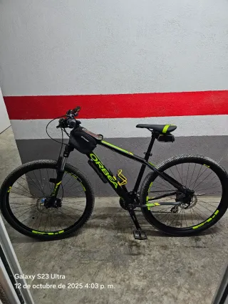 Bicicleta MTB Orbea 29" + casco Kross
