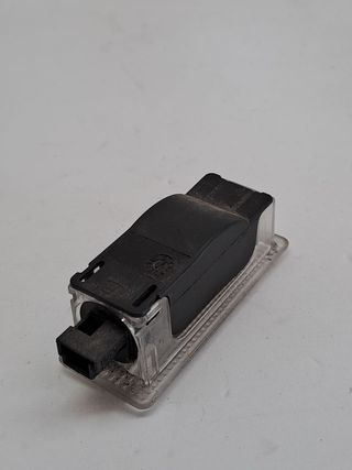 LUZ INTERIOR MERCEDES-BENZ CLASE E COUPE (BM 238) (4)