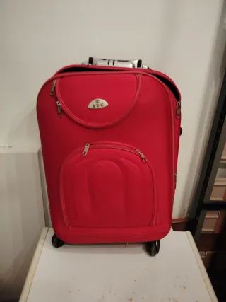Maleta de viaje roja BEC