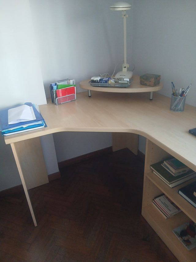 Escritorio de esquina madera y metal