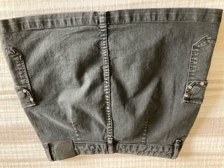 Minifalda negra con tachas