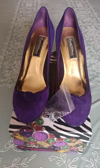 Zapatos Beverly Feldman Morados Talla 40

