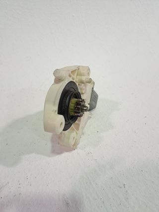 MOTOR ELEVALUNAS DELANTERO IZQUIERDO FORD FOCUS BERLINA (CAP (3)