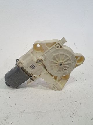 MOTOR ELEVALUNAS DELANTERO IZQUIERDO FORD FOCUS BERLINA (CAP (4)