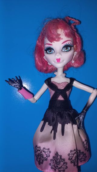 Muñeca Monster High C.A. Cupid - Mattel - 2011