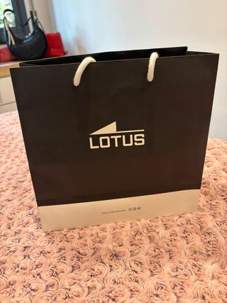 Reloj Lotus Plata y Negro