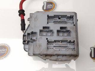 CAJA RELES / FUSIBLES FIAT LINEA (110)
