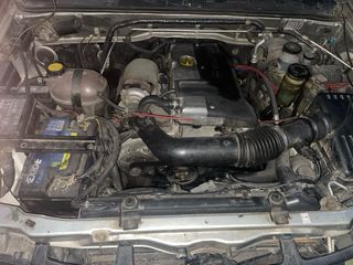 Opel Frontera 1999 . 