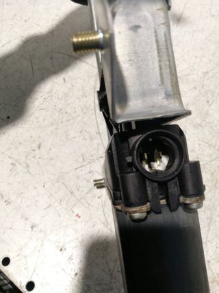 MOTOR ELEVALUNAS DELANTERO DERECHO NISSAN KUBISTAR (X76)