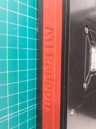 Tarjeta Gráfica ATI Radeon HD 5870 1GB