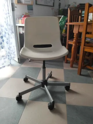 Silla de escritorio giratoria