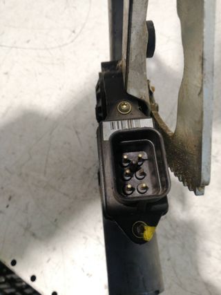 ELEVALUNAS DELANTERO DERECHO OPEL VECTRA A