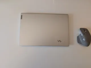 Lenovo Yoga Slim 7 Carbon