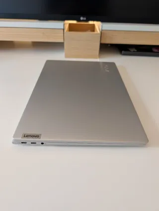 Lenovo Yoga Slim 7 Carbon