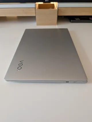 Lenovo Yoga Slim 7 Carbon