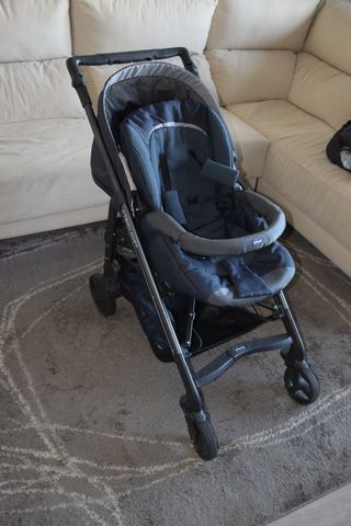 Carrito de paseo, capazo y silla coche (Trio Love)